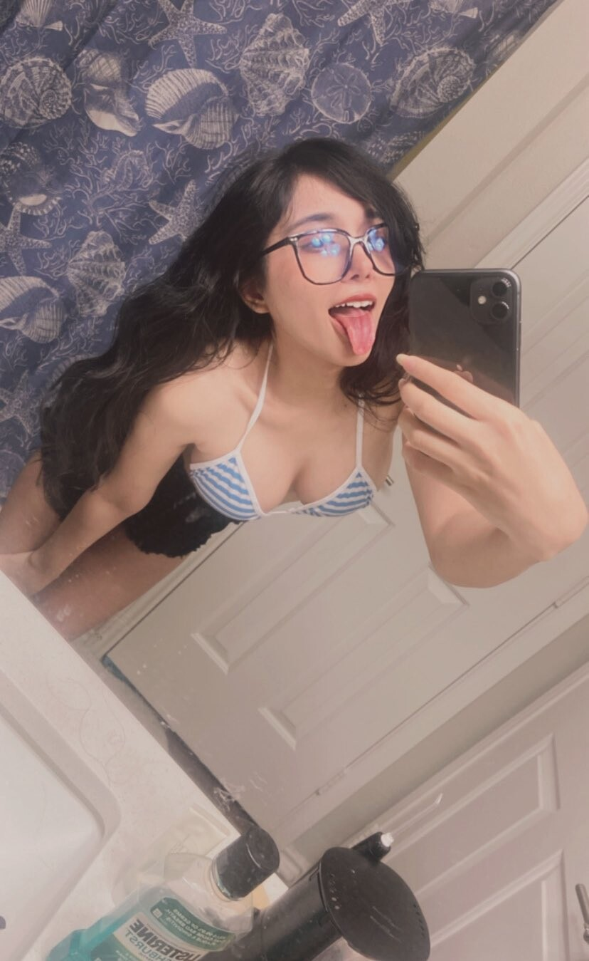 Huge collection of porn photos Blue Eyes Bathtub Lips Mirror by Leaked OnlyFans’s (@Leaked-OnlyFans)