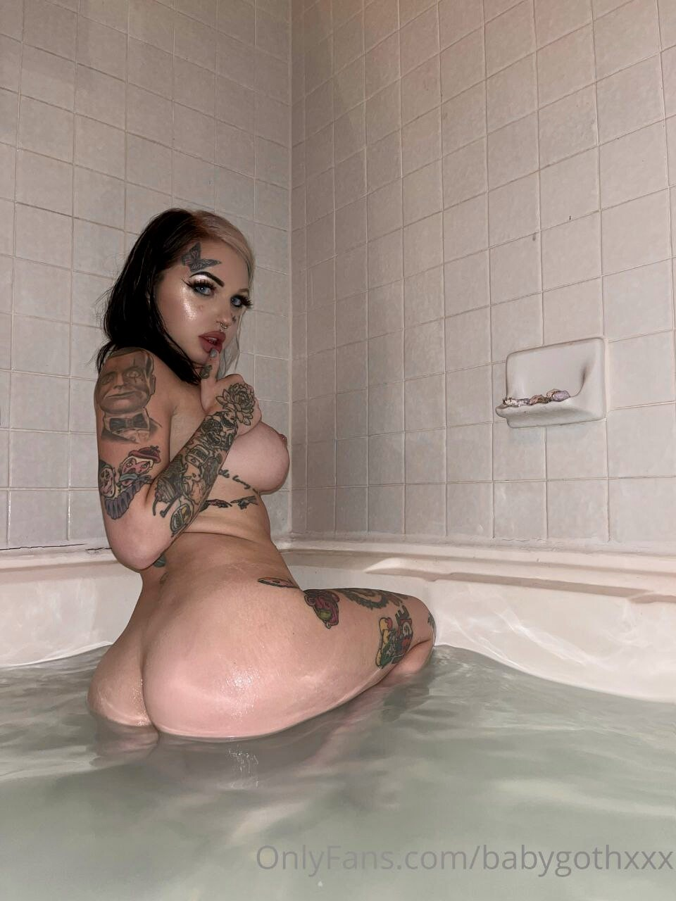 Huge collection of porn photos Bathroom Blue Eyes Bath Eye Contact by Leaked OnlyFans’s (@Leaked-OnlyFans)