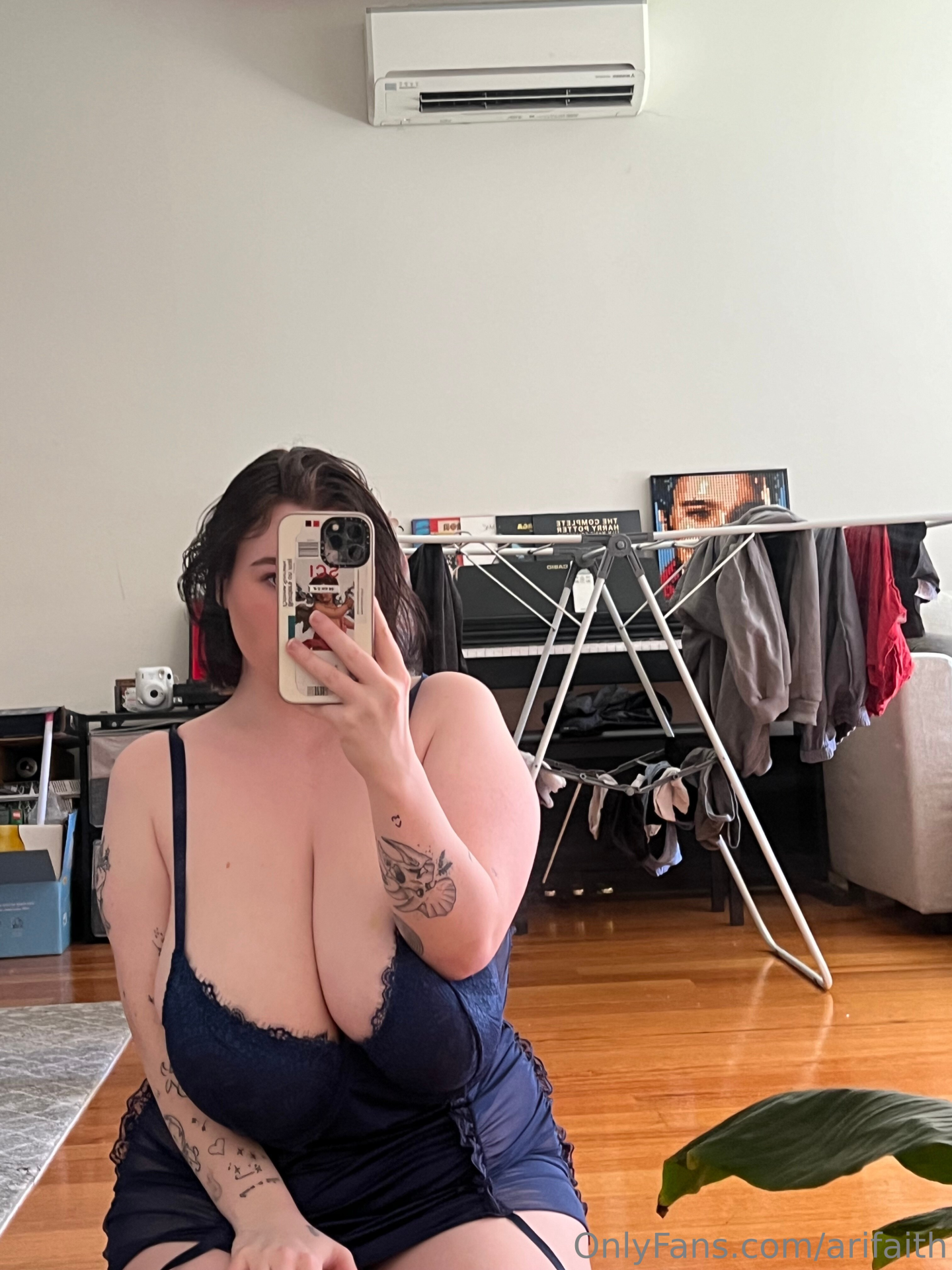 Huge collection of porn photos Amateur Brunette BBW by Leaked OnlyFans’s (@Leaked-OnlyFans)