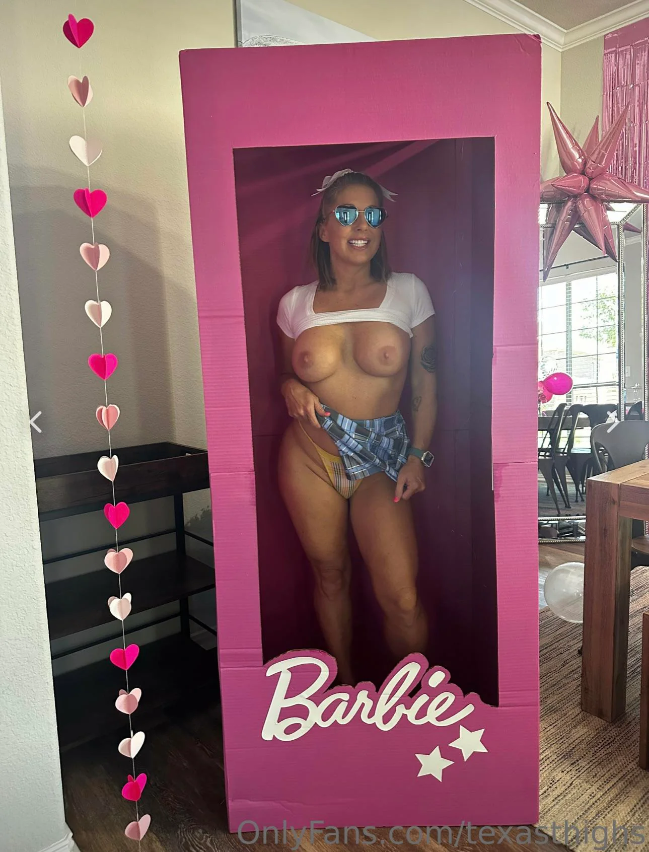 Huge collection of porn photos Amateur Busty Beautiful Balloons by Leaked OnlyFans’s (@Leaked-OnlyFans)