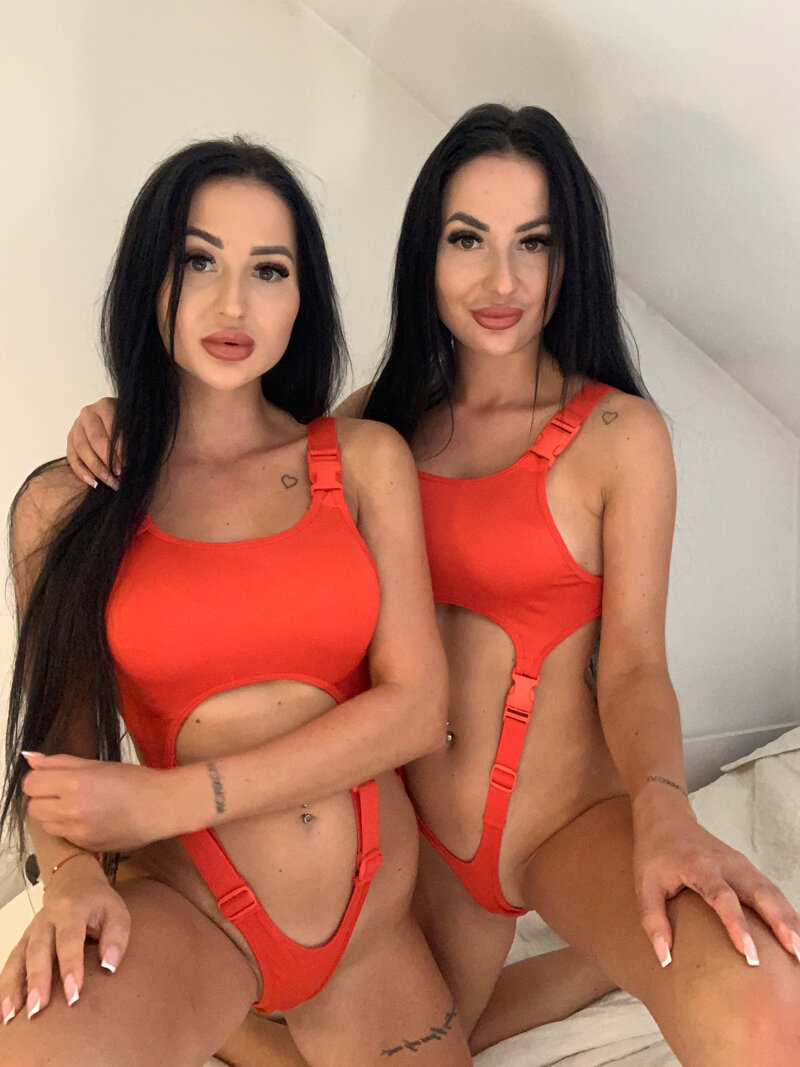 Huge collection of porn photos Brunette Lesbians Pussy Lips Tight Pussy by The Blake Twins’s (@TheBlakeTwins)