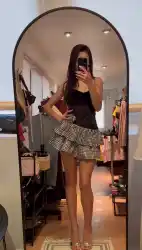 tight-skirts-and-dresses