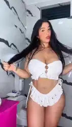 latinas photo 2