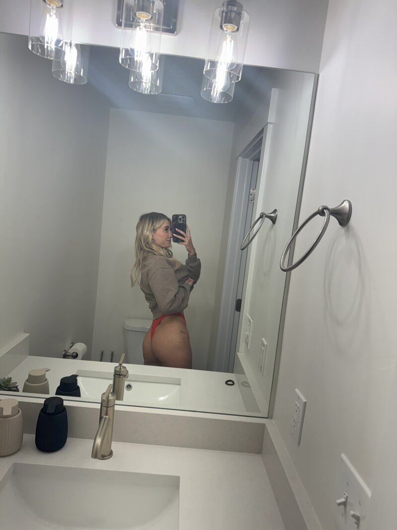 Huge collection of porn photos Ass Blonde Mirror OnlyFans by Aria Adams 💖’s (@ariaadamsbaby)