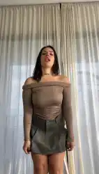 upskirt-tease photo 2