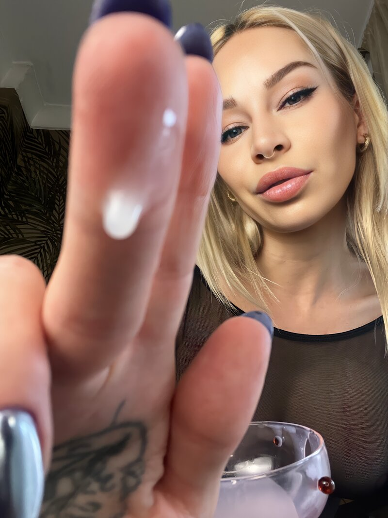 Huge collection of porn photos Blonde Cum Close Up Cum Eating Instructions by 𝐐𝐮𝐞𝐞𝐧 𝐂𝐚𝐭𝐡𝐞𝐫𝐢𝐧𝐞 👸’s (@catherine_fox)