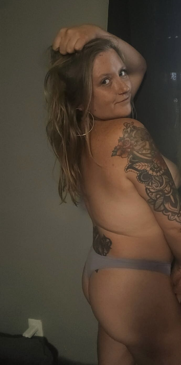 Huge collection of porn photos Amateur Curvy Dirty Blonde by Emily’s (@emsmf)