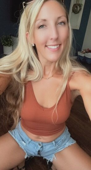 Huge collection of porn photos Blonde Blue Eyes Belly Button by Erika Swingz’s (@erikaswingz)