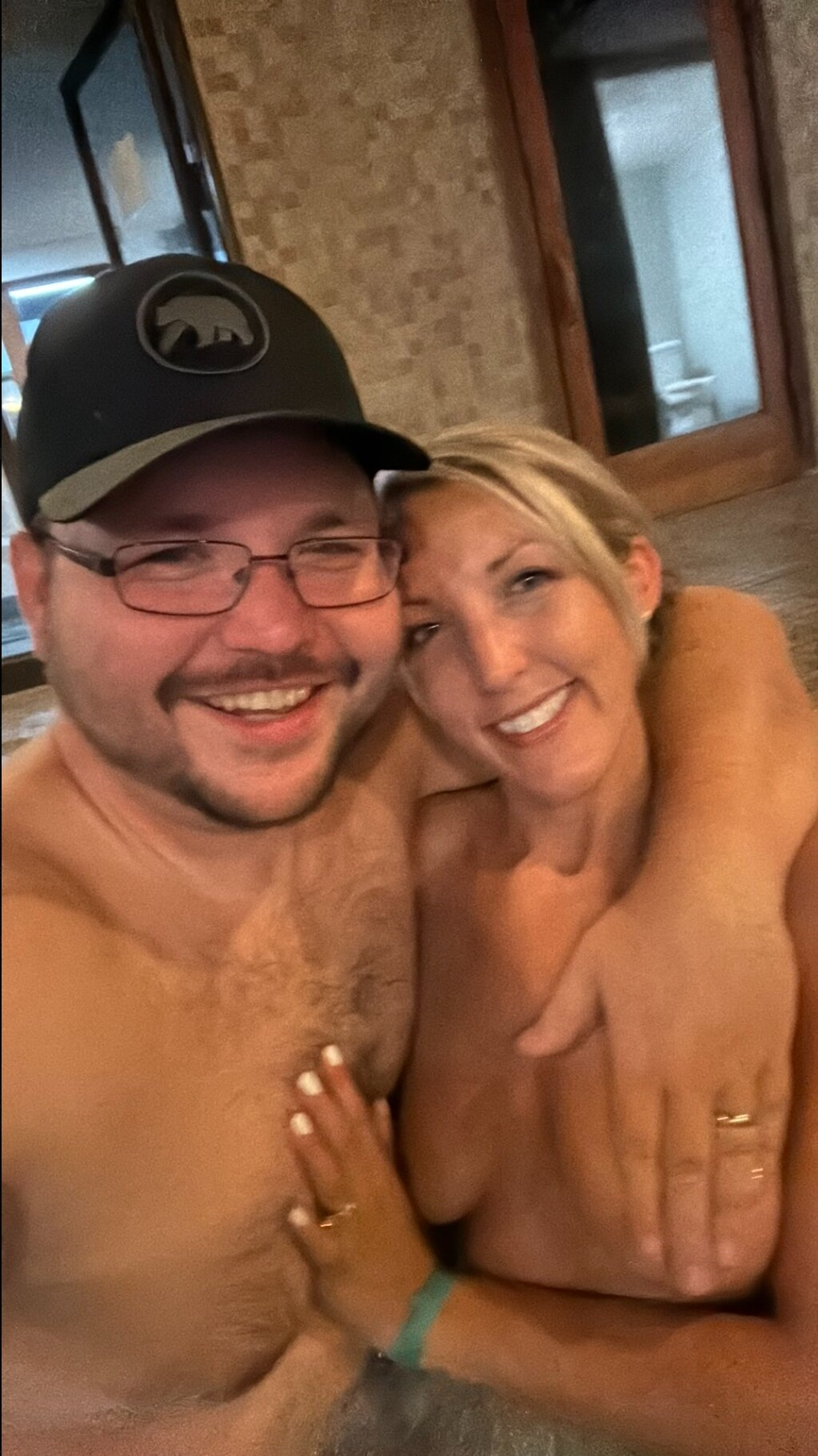 Huge collection of porn photos Couple ManyVids OnlyFans Real Couple by Erika Swingz’s (@erikaswingz)