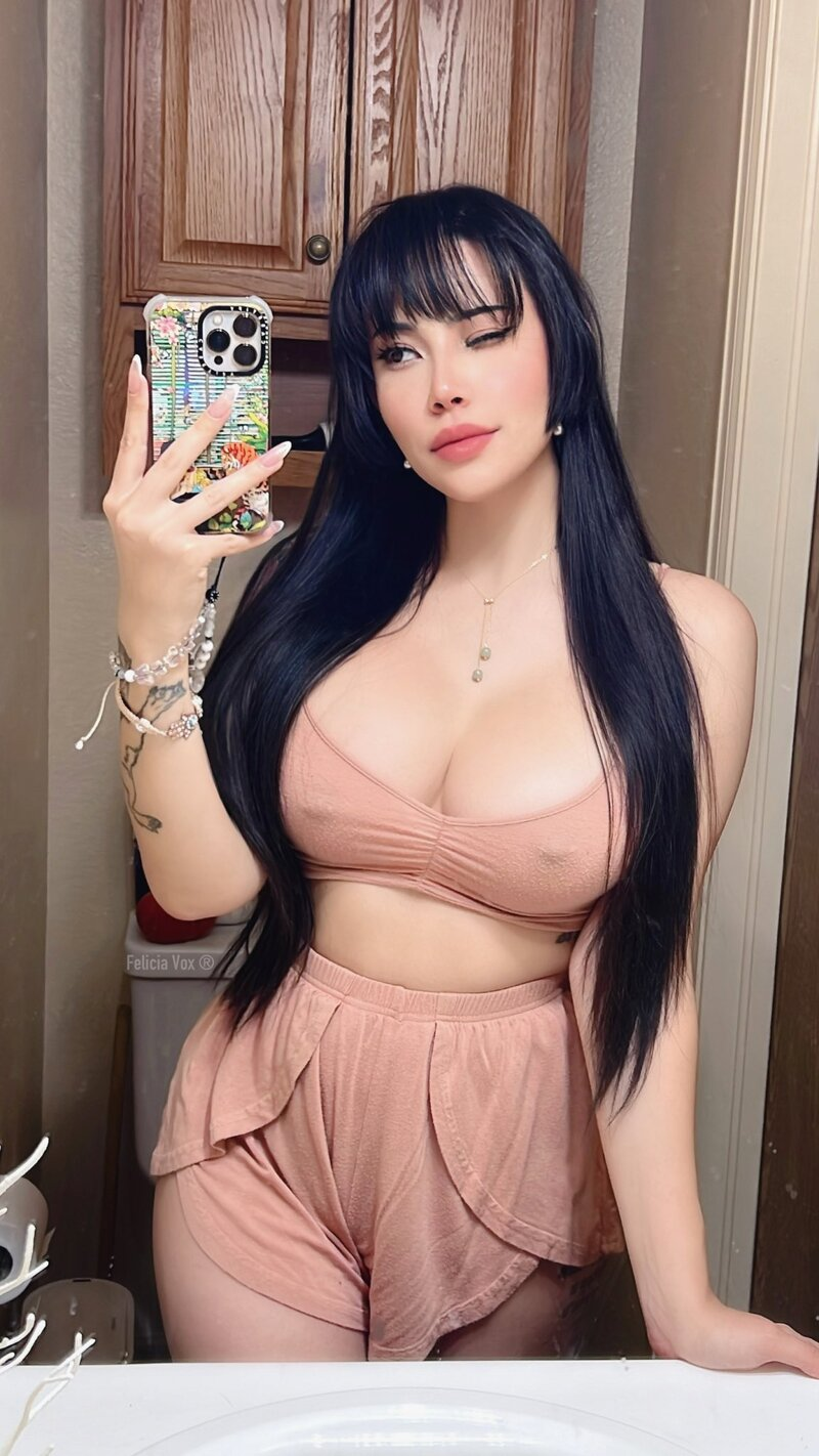 Huge collection of porn photos Amateur Asian Boobs Body by Felicia Vox’s (@feliciavox)