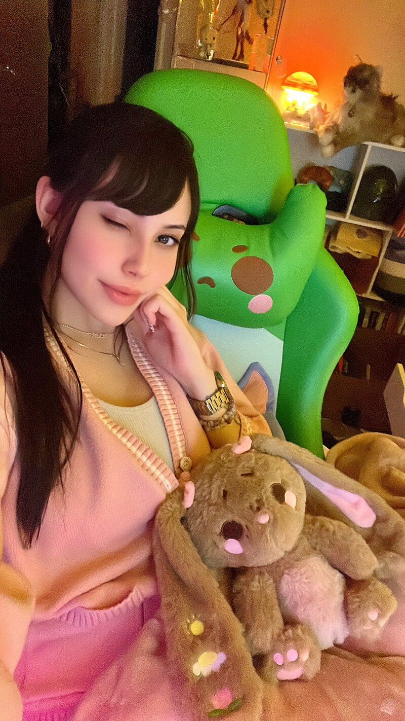 Huge collection of porn photos Amateur Asian Brunette by Felicia Vox’s (@feliciavox)