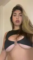 natural-big-tits photo 1