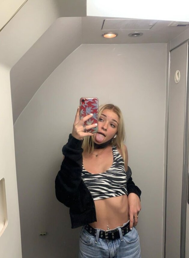 Huge collection of porn photos Blonde Cute College by 💦😍Kenziepuff 💋🥰’s (@kenziepuff)
