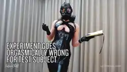 domme-next-door