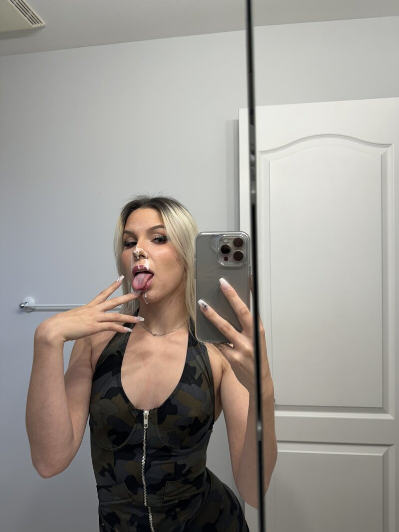 Huge collection of porn photos Facial 19 Years Old NSFW Petite by 𝒍𝒆𝒂𝒉 🕷 ~ ₊✧’s (@leahh_hh)