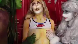 girls-getting-face-slaps