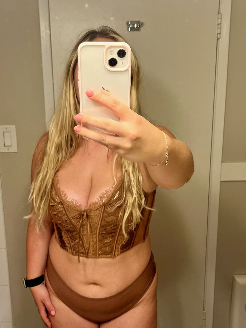 Huge collection of porn photos Amateur Big Tits Corset OnlyFans by Livvy Harper’s (@livvyharper)