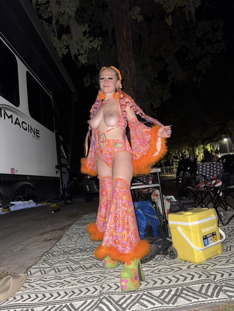 Huge collection of porn photos Areolas Boobs Big Nipples Body by meg’s (@megsnotdead)