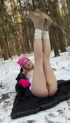 tiny-tits photo 3