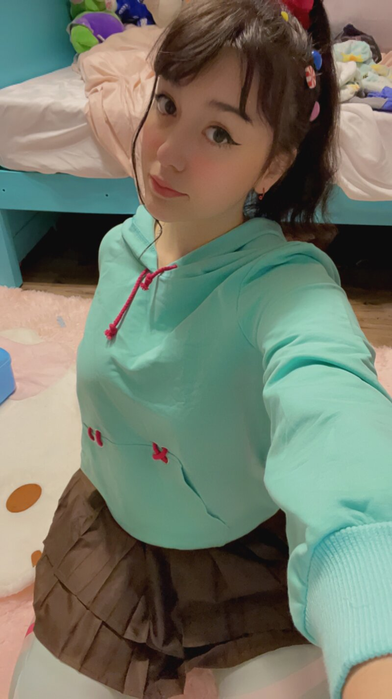 Huge collection of porn photos Amateur Brunette Cosplay Selfie by vampire princess ♡’s (@milkymiyu)