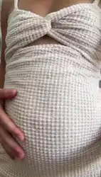 pregnant-milfs