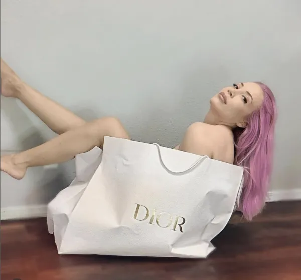 erotic-photography photo 2