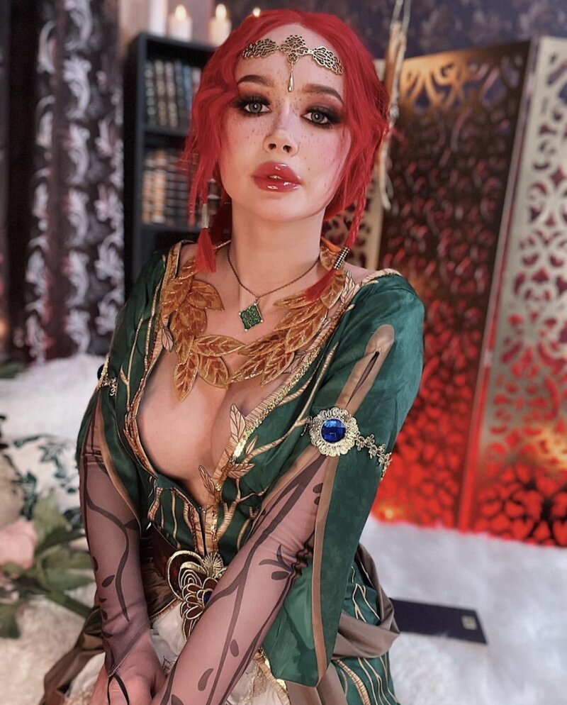 Huge collection of porn photos Boobs Cosplay Cleavage Eye Contact by Purple Bitch’s (@purplebitch)