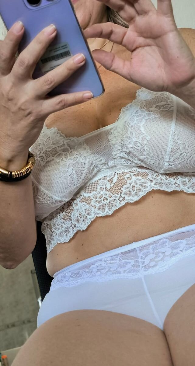 Huge collection of porn photos Big Tits Female MILF by Sarah Diaz 🍷’s (@sarahdiazz)