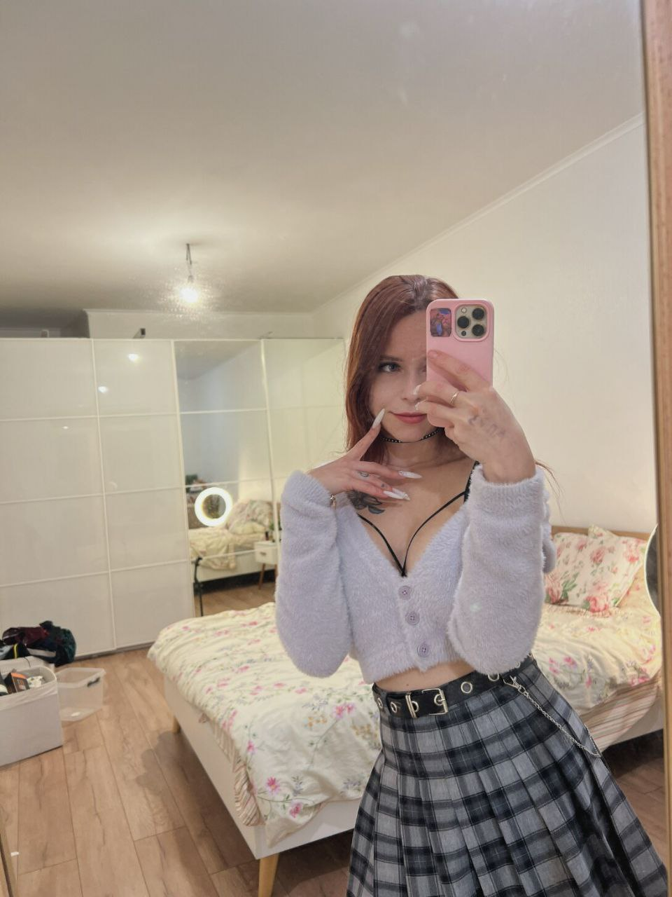 Huge collection of porn photos Brunette Bra Cleavage Egirl by TikTokers’s (@tiktokers)