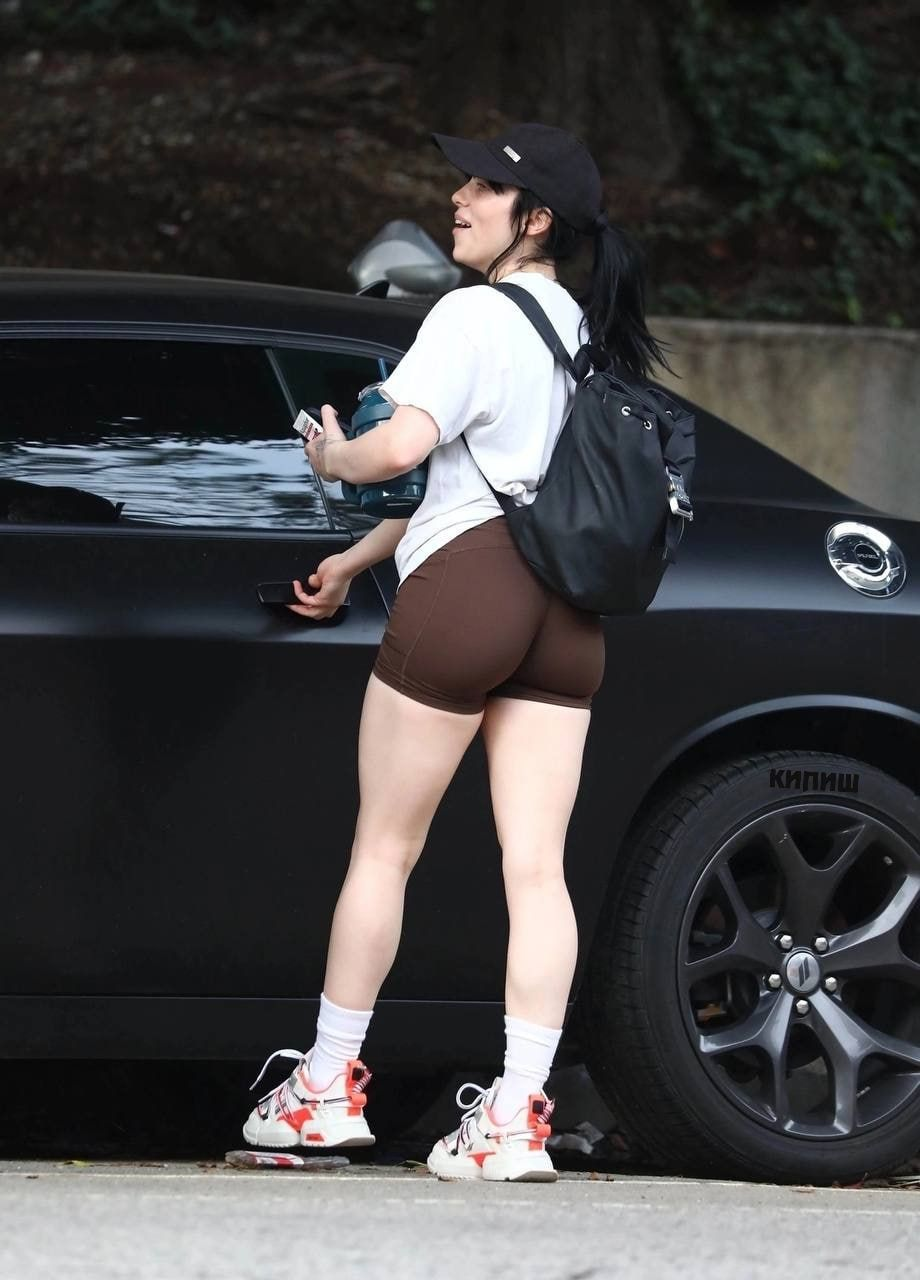Huge collection of porn photos Booty Legs Outdoor by TikTokers’s (@tiktokers)