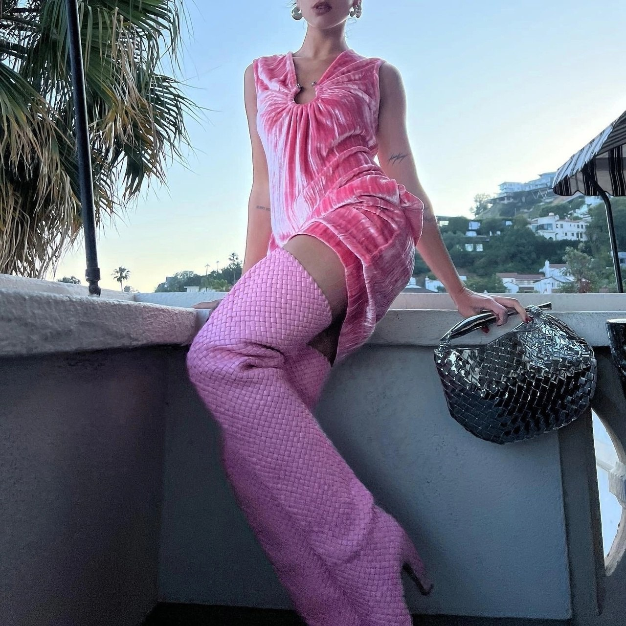 Huge collection of porn photos Boots Dress Female by TikTokers’s (@tiktokers)