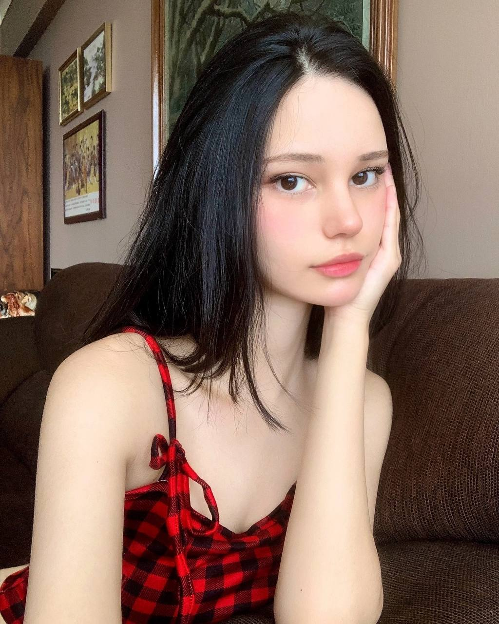 Huge collection of porn photos Brunette Brown Eyes Big Eyes by TikTokers’s (@tiktokers)