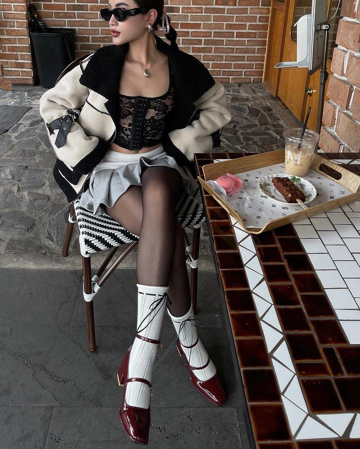Huge collection of porn photos Brunette Boots Braless Girl Next Door by TikTokers’s (@tiktokers)