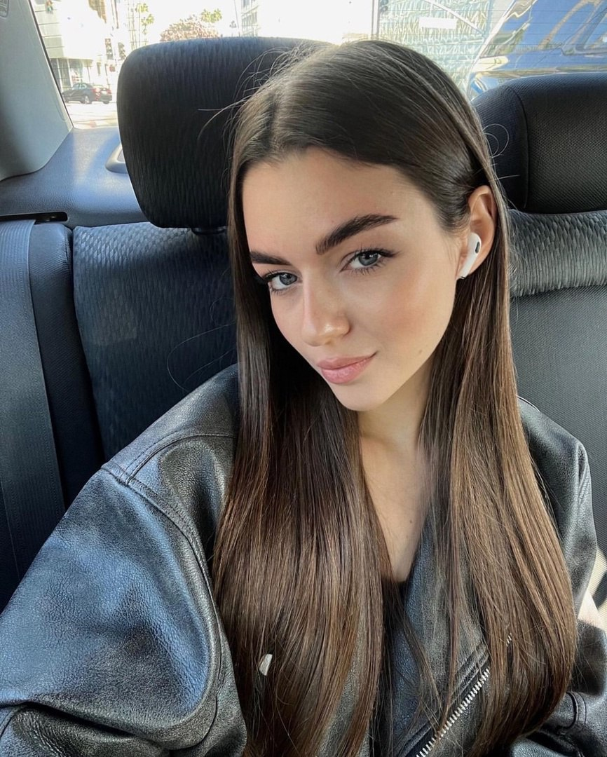 Huge collection of porn photos Brunette Blue Eyes Braless Cute by TikTokers’s (@tiktokers)
