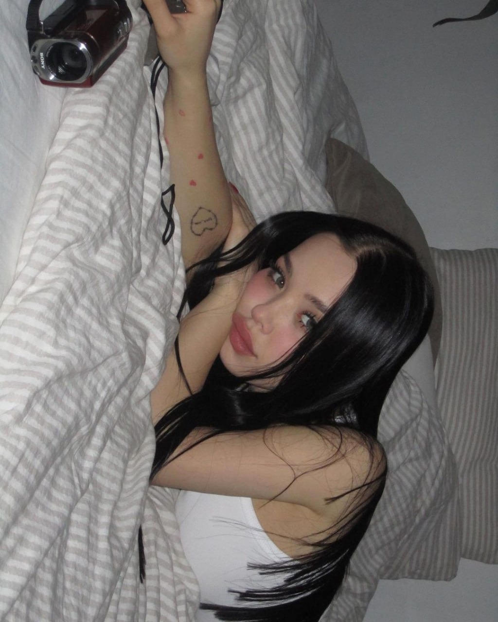 Huge collection of porn photos Amateur Babe Beautiful Bed by TikTokers’s (@tiktokers)