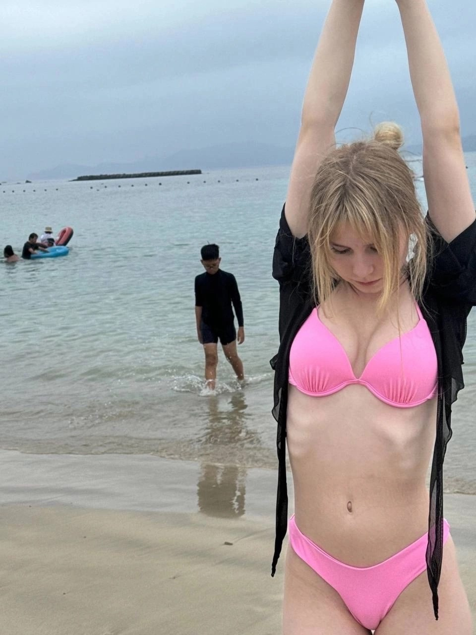 Huge collection of porn photos Blonde Bikini Beach by TikTokers’s (@tiktokers)
