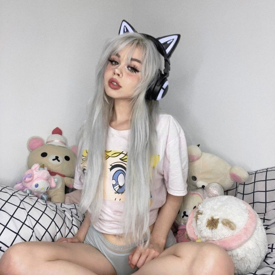 Huge collection of porn photos Bangs Cute Grey Hair by TikTokers’s (@tiktokers)