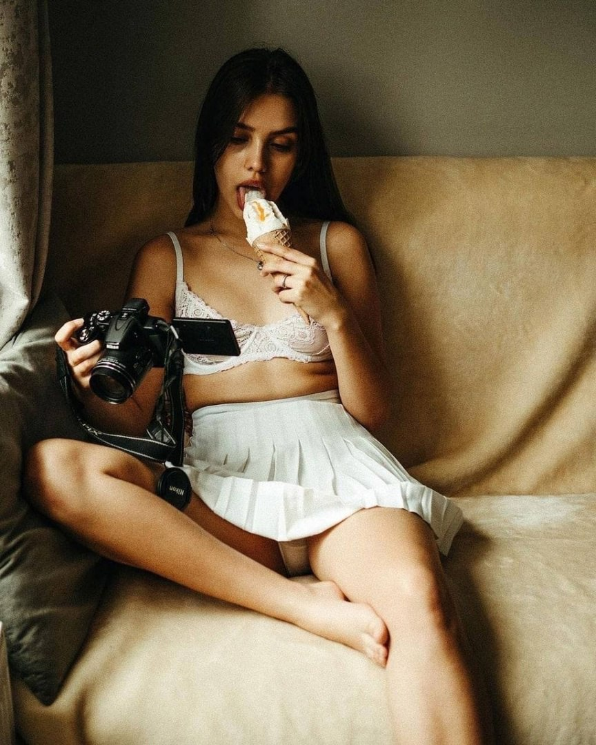 Huge collection of porn photos Brunette Female Skirt by TikTokers’s (@tiktokers)