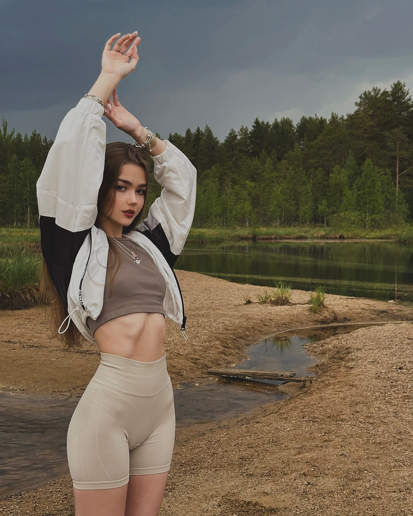 Huge collection of porn photos Cute Camel Toe Looking Back 19 Years Old by TikTokers’s (@tiktokers)