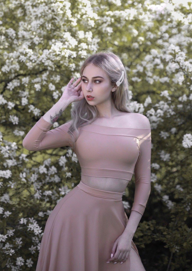 Huge collection of porn photos Blonde Long Hair Outdoor by TikTokers’s (@tiktokers)