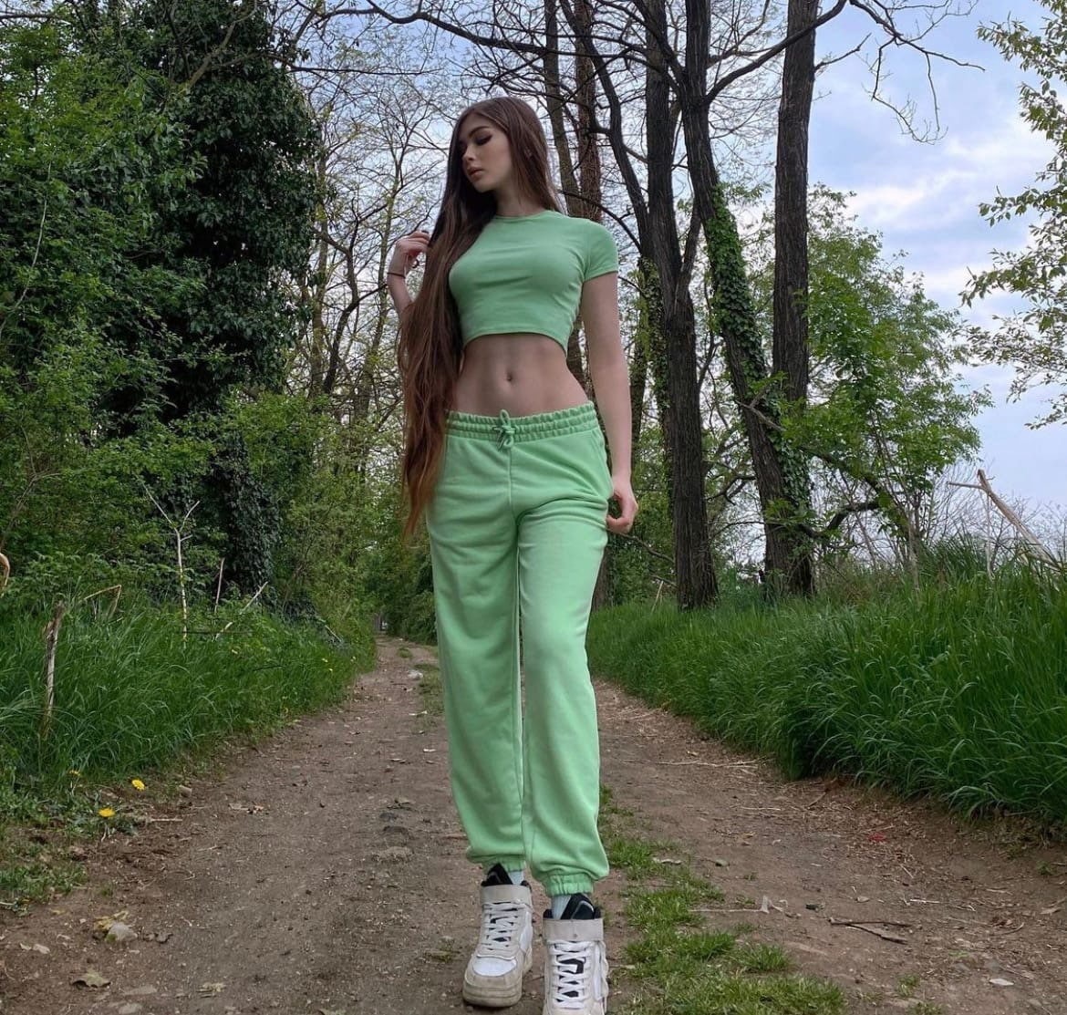 Huge collection of porn photos Abs Green Hair Long Hair Model by TikTokers’s (@tiktokers)