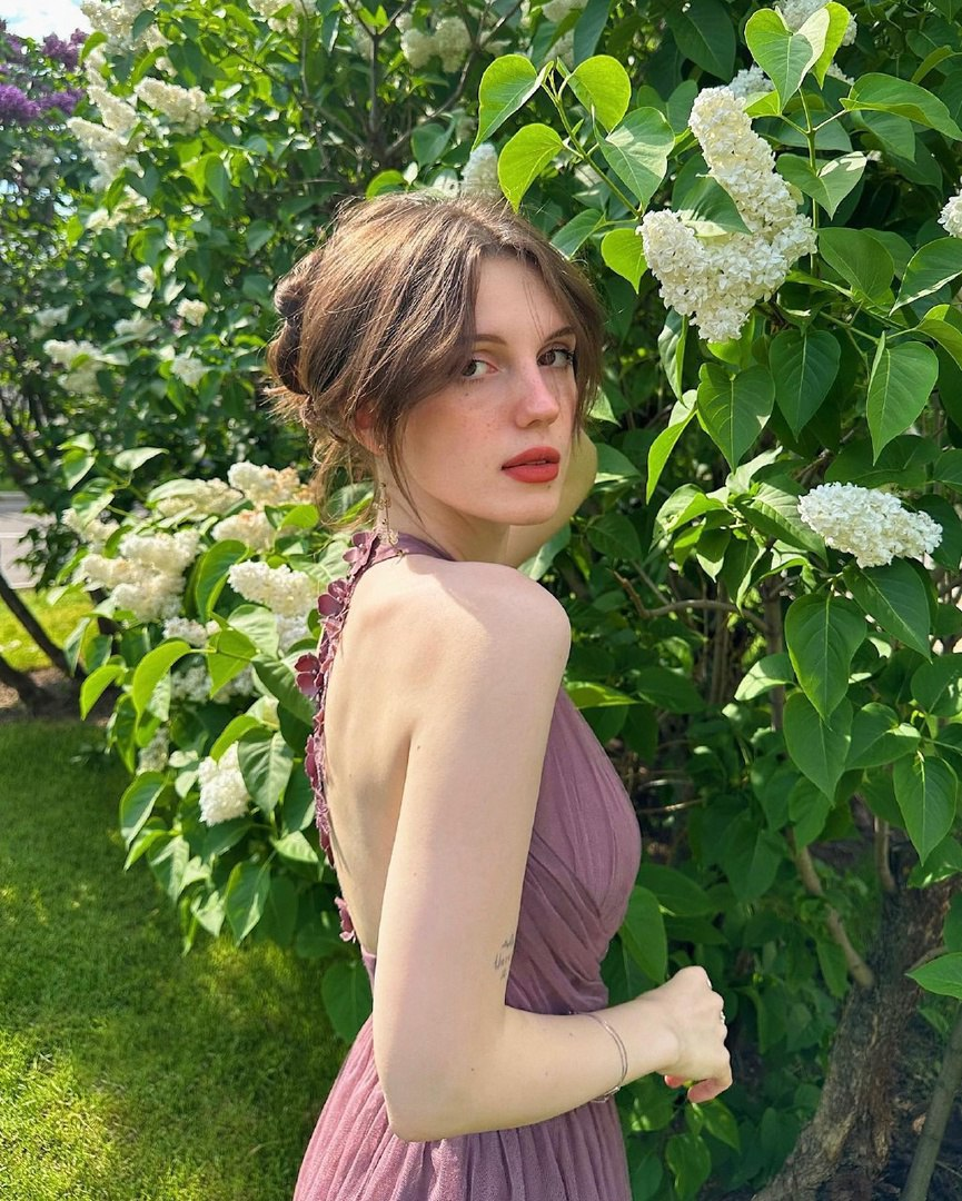 Huge collection of porn photos Brunette Dress Solo by TikTokers’s (@tiktokers)