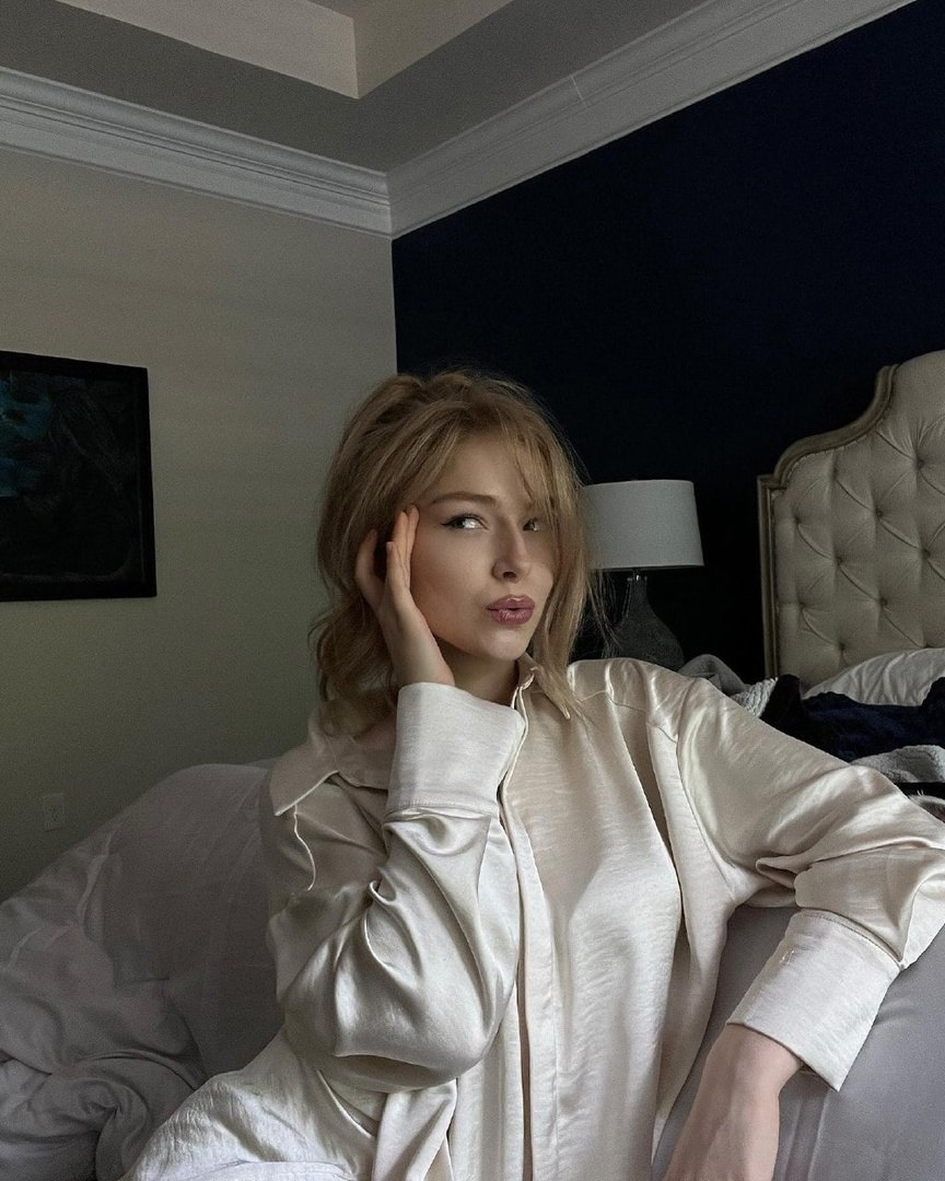 Huge collection of porn photos Blonde Bed Long Hair by TikTokers’s (@tiktokers)