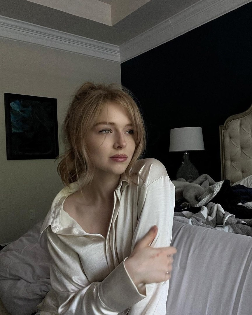 Huge collection of porn photos Blonde Bed Long Hair by TikTokers’s (@tiktokers)