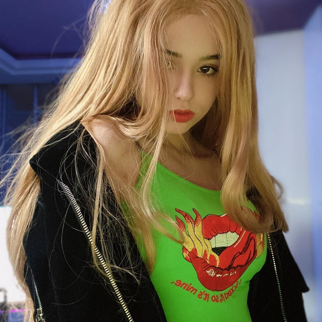 Huge collection of porn photos Blonde Babe Braless by TikTokers’s (@tiktokers)