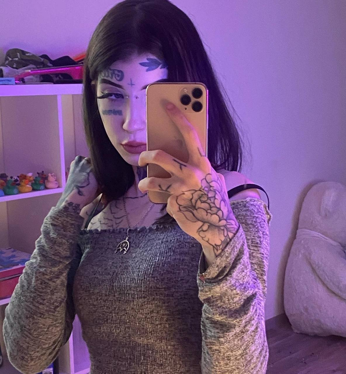 Huge collection of porn photos Brunette Body Emo Goth by TikTokers’s (@tiktokers)