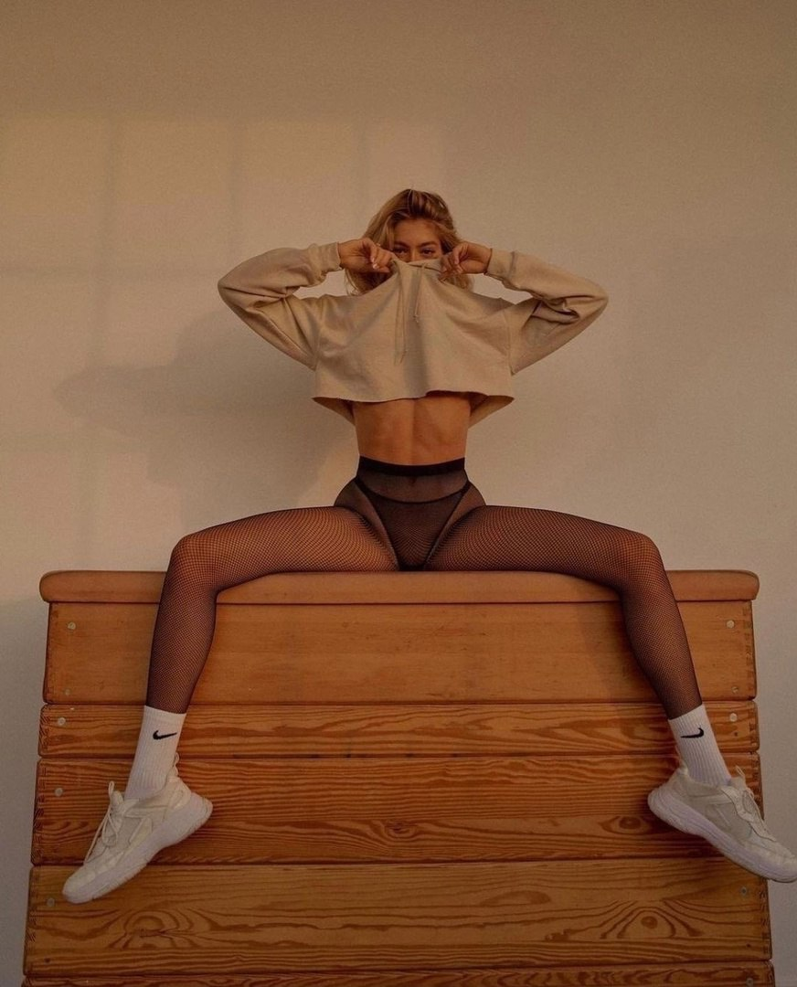 Huge collection of porn photos Abs Athletic Blonde Fishnet by TikTokers’s (@tiktokers)