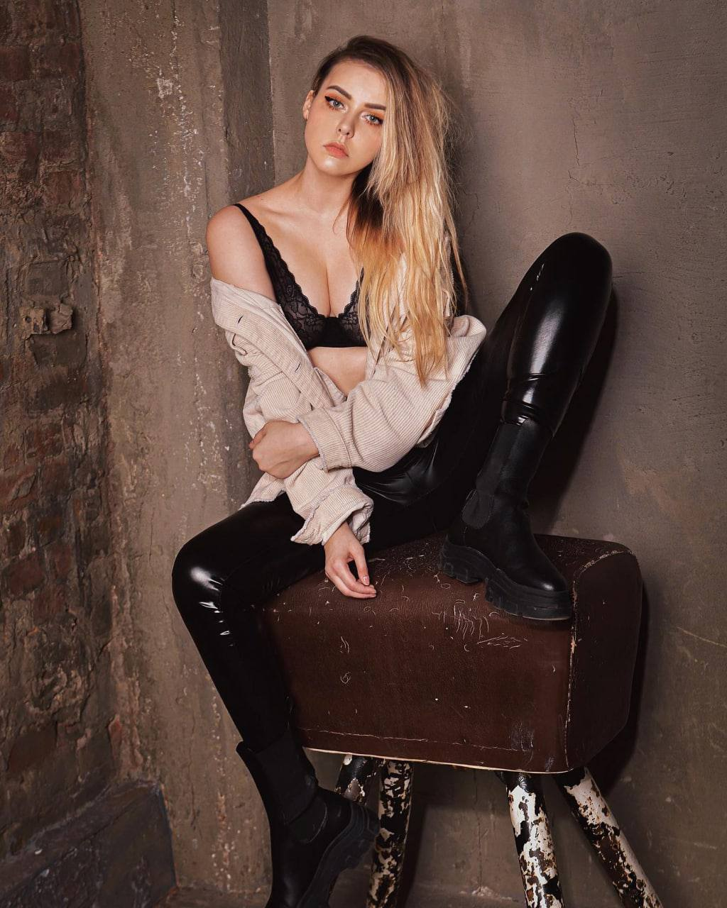 Huge collection of porn photos Boots Female Long Hair Model by TikTokers’s (@tiktokers)