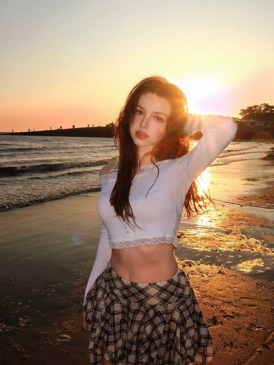 Huge collection of porn photos Brunette Beach Fit by TikTokers’s (@tiktokers)
