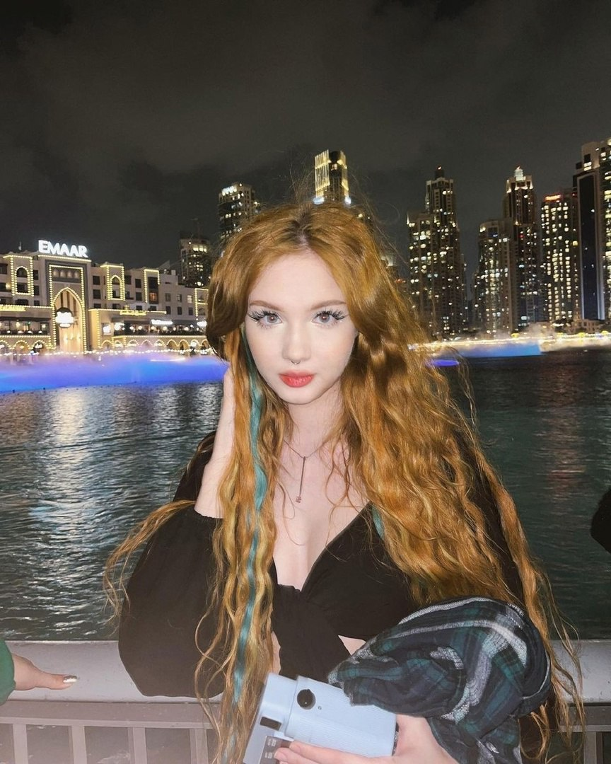 Huge collection of porn photos Curly Hair Female Long Hair by TikTokers’s (@tiktokers)